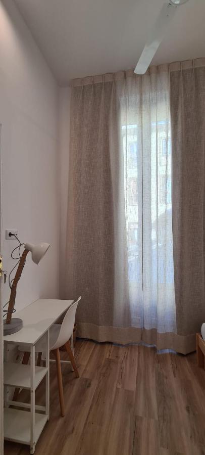 Hostal Andrea Sol Madrid Luaran gambar