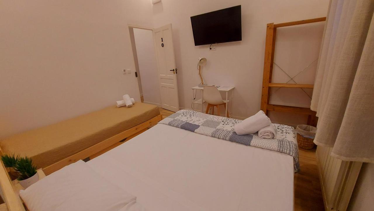 Hostal Andrea Sol Madrid Luaran gambar