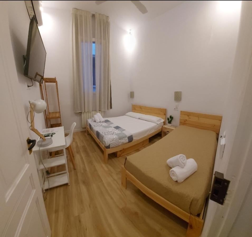 Hostal Andrea Sol Madrid Luaran gambar