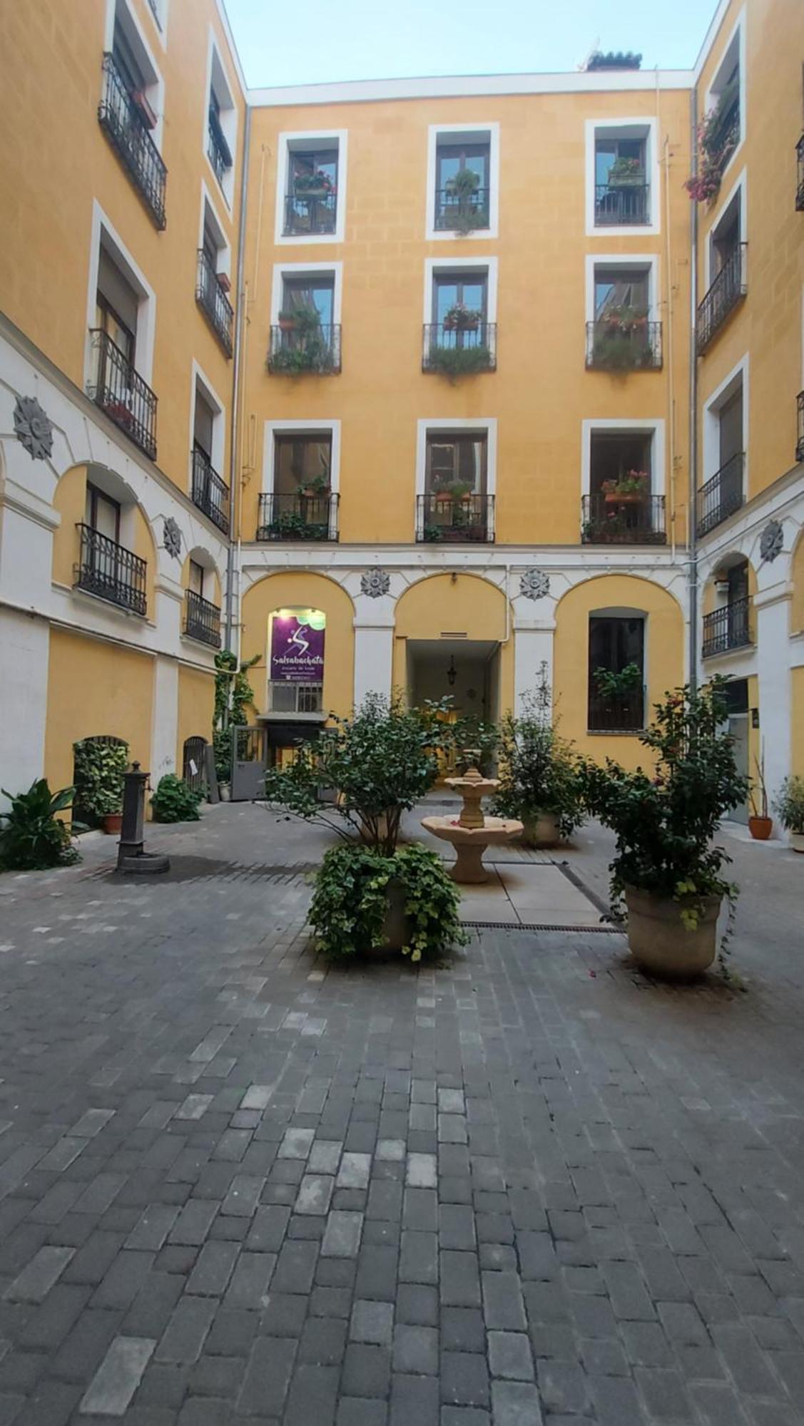 Hostal Andrea Sol Madrid Luaran gambar