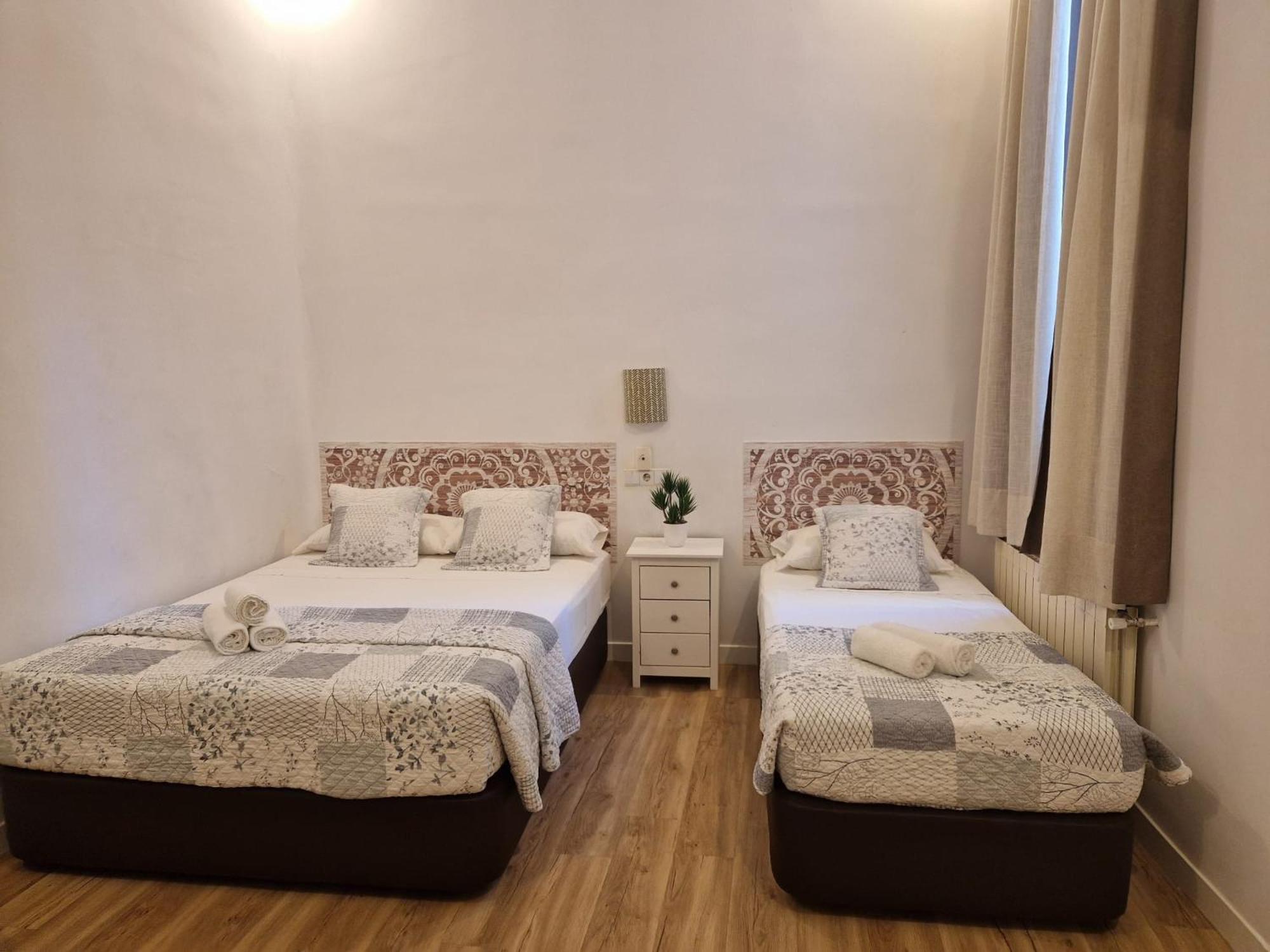 Hostal Andrea Sol Madrid Luaran gambar