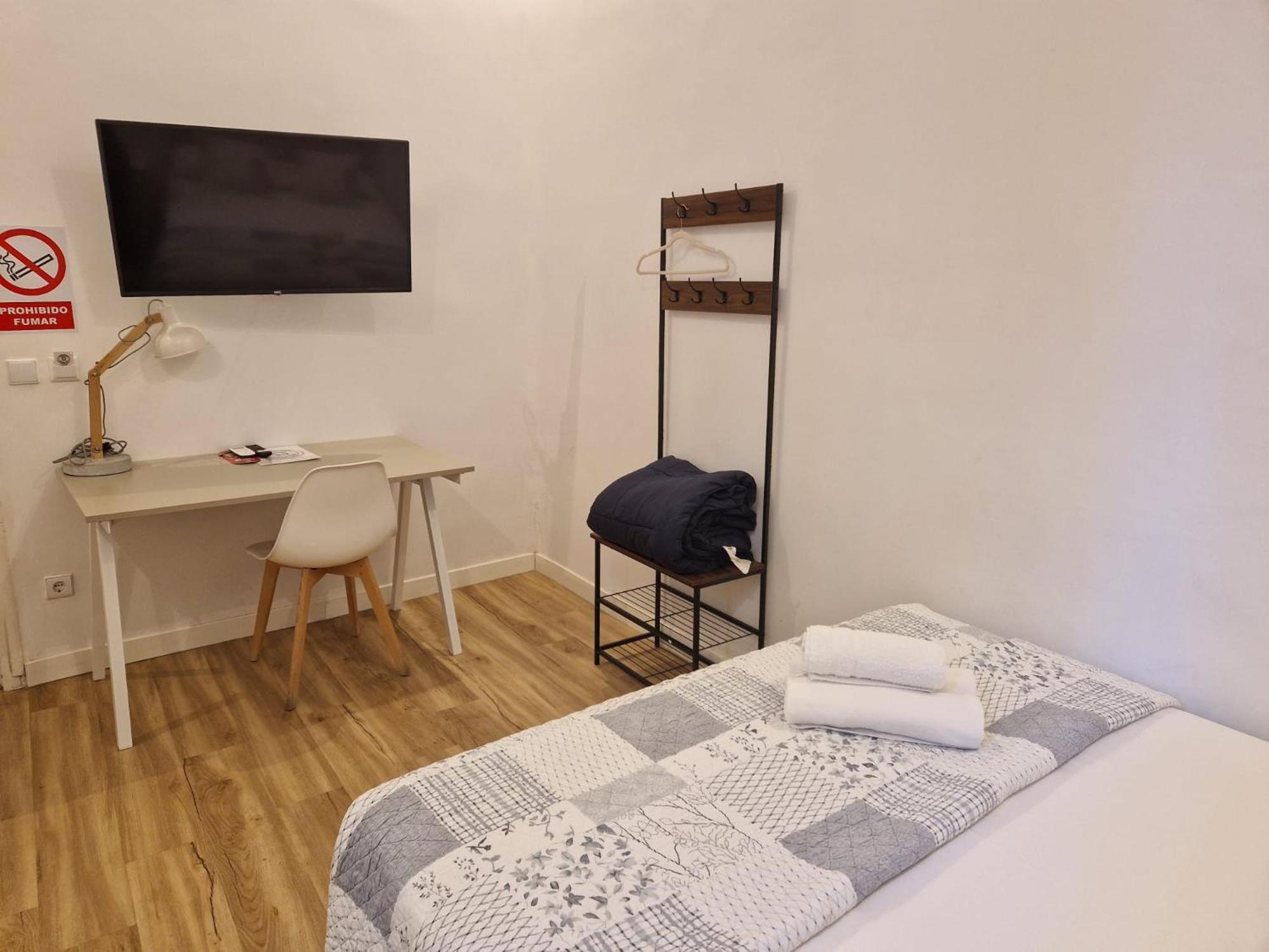 Hostal Andrea Sol Madrid Luaran gambar