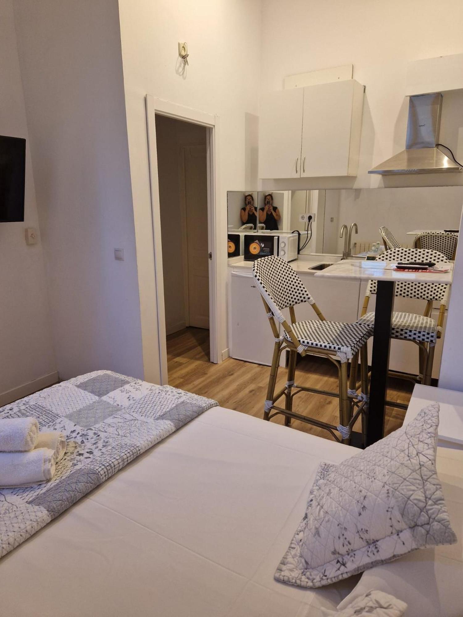 Hostal Andrea Sol Madrid Luaran gambar